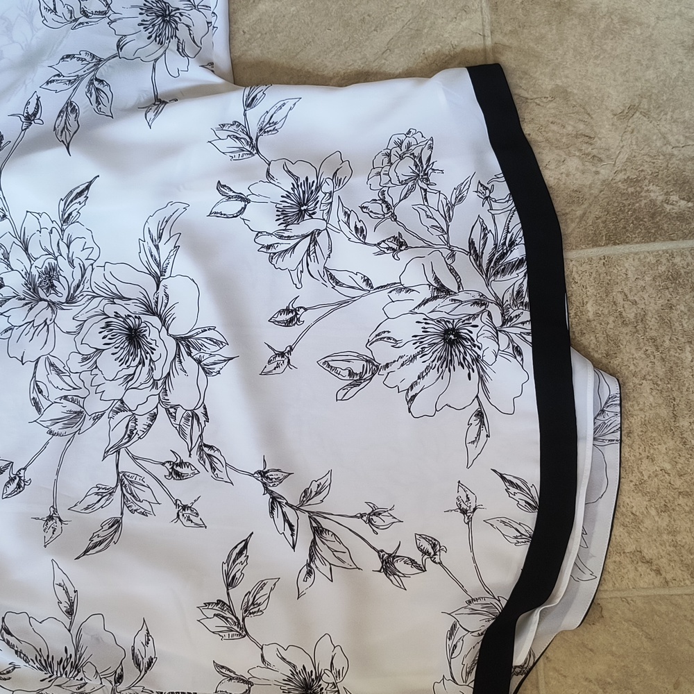 Fancy Blouse - Picture 4 of 9